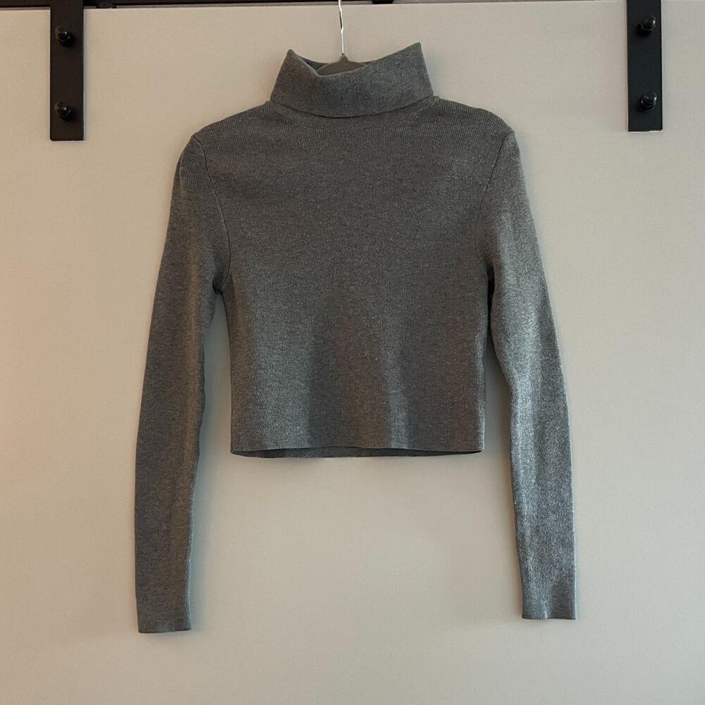 Turtle Neck Gray Shirt